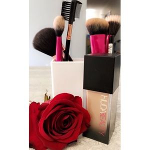 Huda Beauty #Fauxfilter foundation